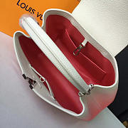 Louis Vuitton CAPUCINES MM 3467 36cm  - 2