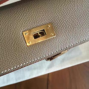 Hermès Kelly Pochette 22 Epsom Elephant/Gold BagsAll Z2832 - 2