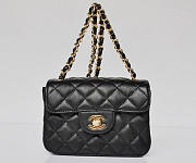 CC Lambskin Leather Flap Bag With Gold Hardware Black 17.5cm - 6