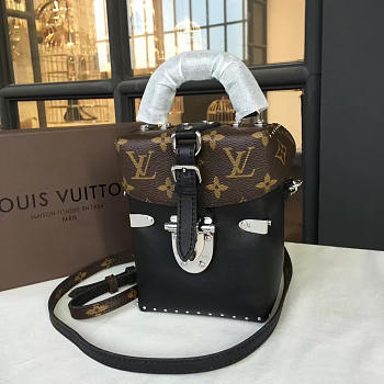  Louis Vuitton Reverse BagsAll Monogram Camera Box