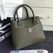 Chanel Calfskin Large Shopping Bag Green A69929 VS01555 27cm - 1