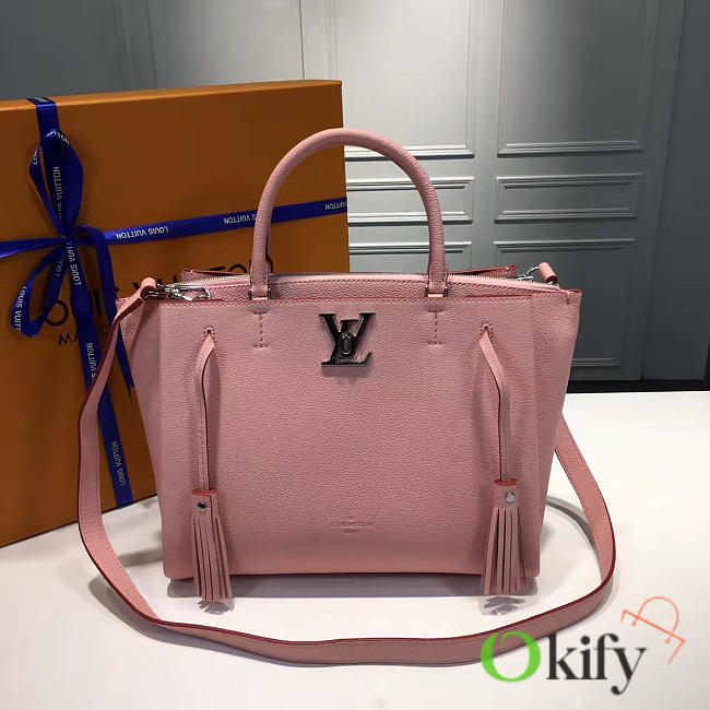 Louis Vuitton LOCKME 38 Pink MIDDLESIZE - 1