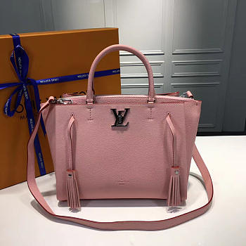 Louis Vuitton LOCKME 38 Pink MIDDLESIZE
