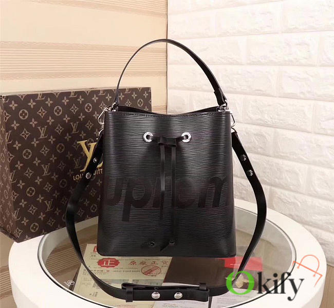 Louis Vuitton Supreme 26 Bucket Bag Black M44022 2996 - 1