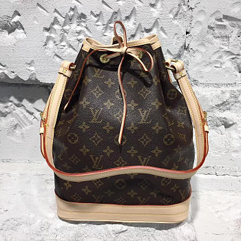Louis Vuitton Bucket bag Monogram 3764 33cm