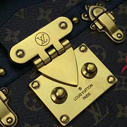 Louis Vuitton PETITE MALLE BOX BAG Monogram 3496 19cm  - 3