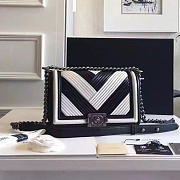 CC Medium Chevron Lambskin Quilted Le Boy 25 White and Black VS04002 - 1