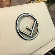 Fendi KanI F Logo White Leather 19cm - 5