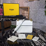 Fendi KanI F Logo White Leather 19cm - 4