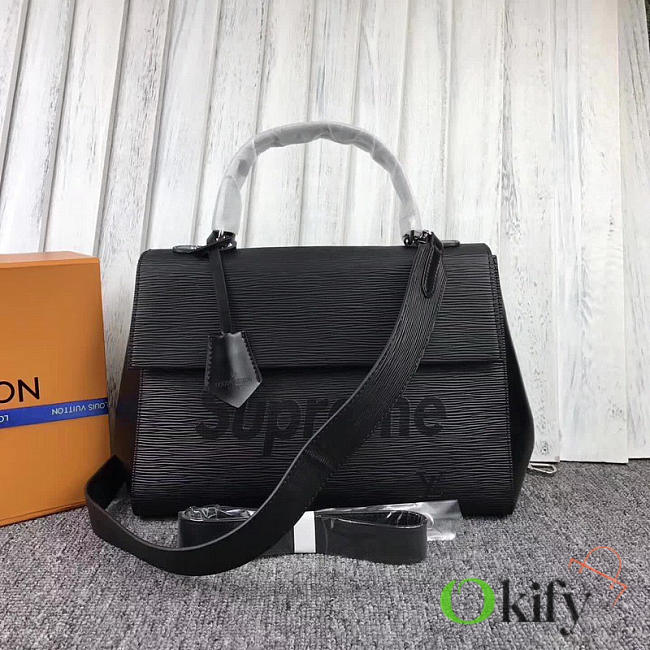 Louis Vuitton Supreme Handbag Black M41388 32cm - 1