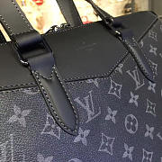 Louis Vuitton Tote Explorer M40567 33cm - 5