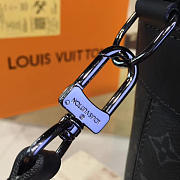 Louis Vuitton Tote Explorer M40567 33cm - 3