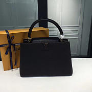 Louis Vuitton CAPUCINES MM Noir 3678 36cm - 1