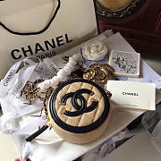 Chanel CC Filigree Grained Round Clutch Beige 15cm - 1