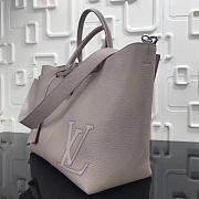 Louis Vuitton 44 tote lotus root starch M54779  - 2