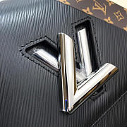 LV Fashion Twisted Monogram Tote 23cm - 5