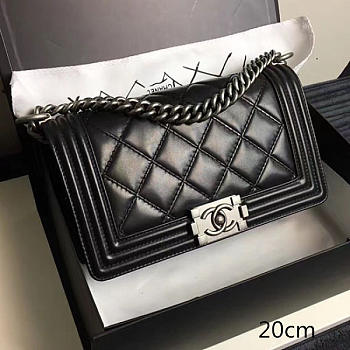Chanel Quilted Calfskin Le Boy 20 Black Silver VS02171