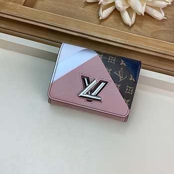 LV TWIST Short wallet Pink leather embossing pink 12cm