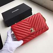 Chanel Lambskin V-Type Chain Bag 19 Red - 3