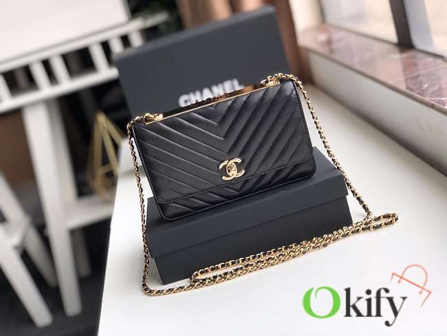 Chanel Lambskin V-Type Chain Bag 19 Black - 1