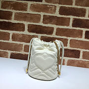 Bagsall GUCCI White GG Marmont Gold Vuckle Leather - 2