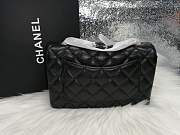 Chanel Flap Bag black caviar gold hardware 17cm - 2