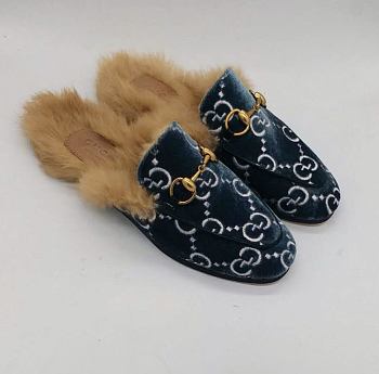 Bagsall Gucci rabbit fur flat slippers