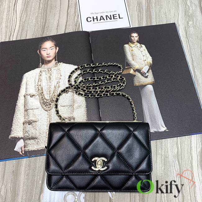 Chanel New goatskin WOC chain bag 19cm - 1