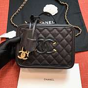 Chanel Chain Vanity Case Black 21cm - 2