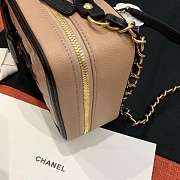 Chanel Chain Vanity Case Black Beige 21cm - 4