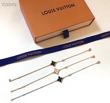 Bagsall Louis Vuitton catenary