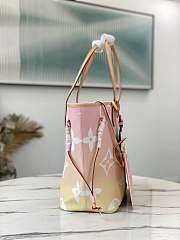 LV NEVERFULL MM By the Pool in Light Pink M45680 - 6