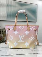 LV NEVERFULL MM By the Pool in Light Pink M45680 - 4
