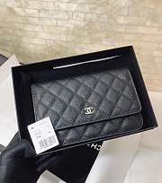 Chanel WOC crossbody bag with sliver hardware caviar 19.5cm - 1