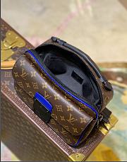 LV M45863 S LOCK MESSENGER 22 Monogram Macassar canvas in Blue - 5