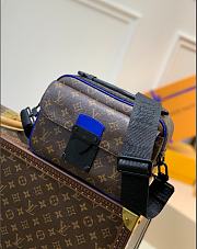 LV M45863 S LOCK MESSENGER 22 Monogram Macassar canvas in Blue - 1