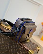 LV M45863 S LOCK MESSENGER 22 Monogram Macassar canvas in Blue - 4