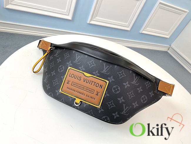 Louis Vuitton Bumbag 37 Monogram M45220  - 1