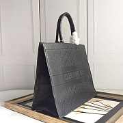Dior book tote 41.5 embossed leather black  - 5