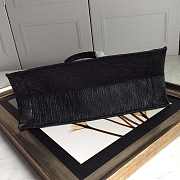 Dior book tote 41.5 embossed leather black  - 4