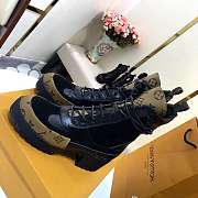Louis Vuitton Laureate Desert Boots Calfskin 1A4XY1 03 - 4