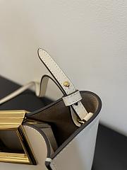 Fendi way F buckle handbag white leather 551 20cm - 4