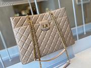 Chanel Original Lather Shopping Bag Beige AS6611 35cm - 4