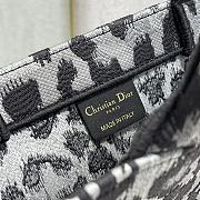 Dior Book Tote Large 41 Multicolor Mizza Embroidery Gray 1286 - 5
