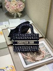Dior Book Tote 22 Blue Oblique M1286 02 - 5