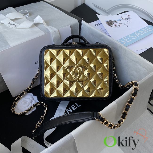 Chanel 21K Vanity Case 18 Black and Gold AS2900  - 1