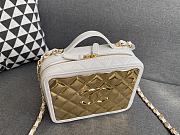 Chanel 21K Vanity Case 18 White and Gold AS2900  - 3