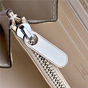 Louis Vuitton Zippy Wallet 19 Creme - 6