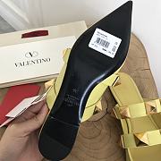 Valentino Shoes Yellow 7414 - 4