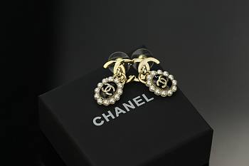 CC Earrings 7513